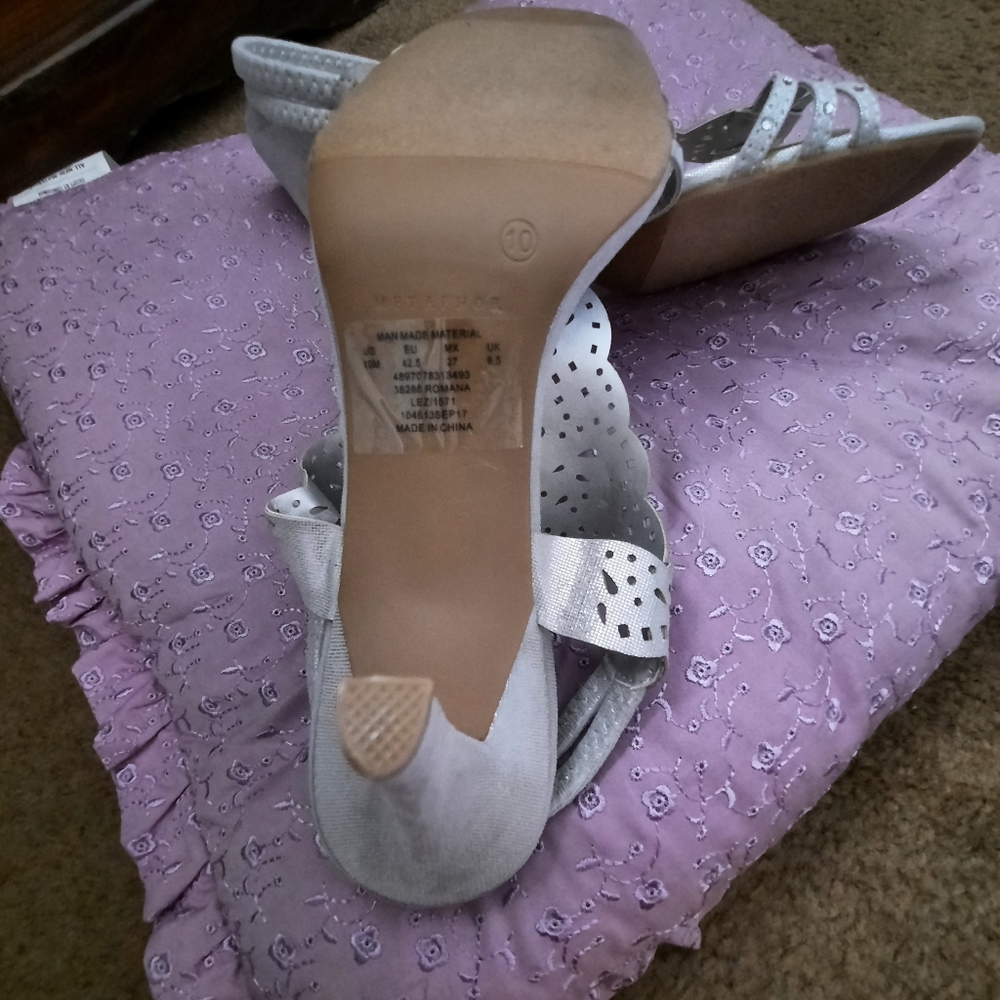 Metaphor women's size 10 silver dress shoes - Picture 4 of 8